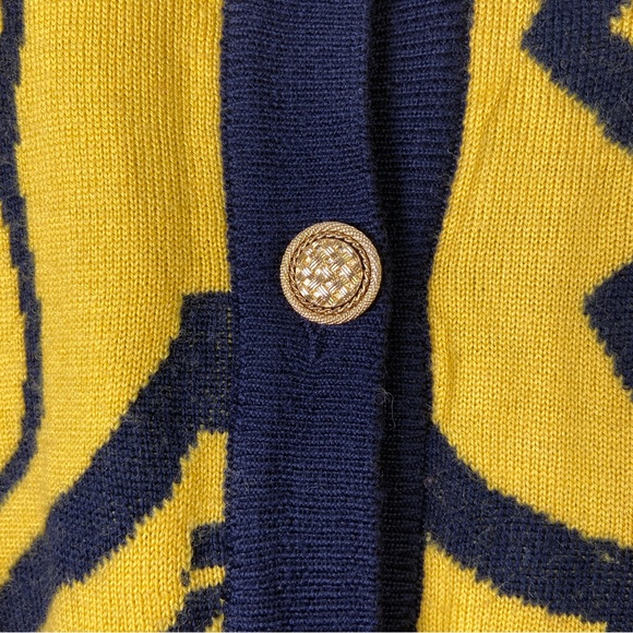 Vintage Virgin Wool Merino Extrafine Yellow Coat of Arms Cardigan - Size 14/16 - Picture 3 of 9
